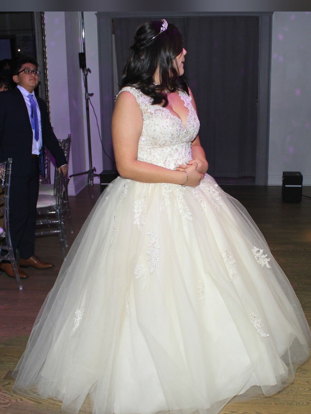 Ladies  Lace & Tulle Formal Dress in Champagne Great For Quinceañera!